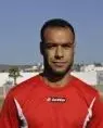 Adil Fahim, en maillot rouge